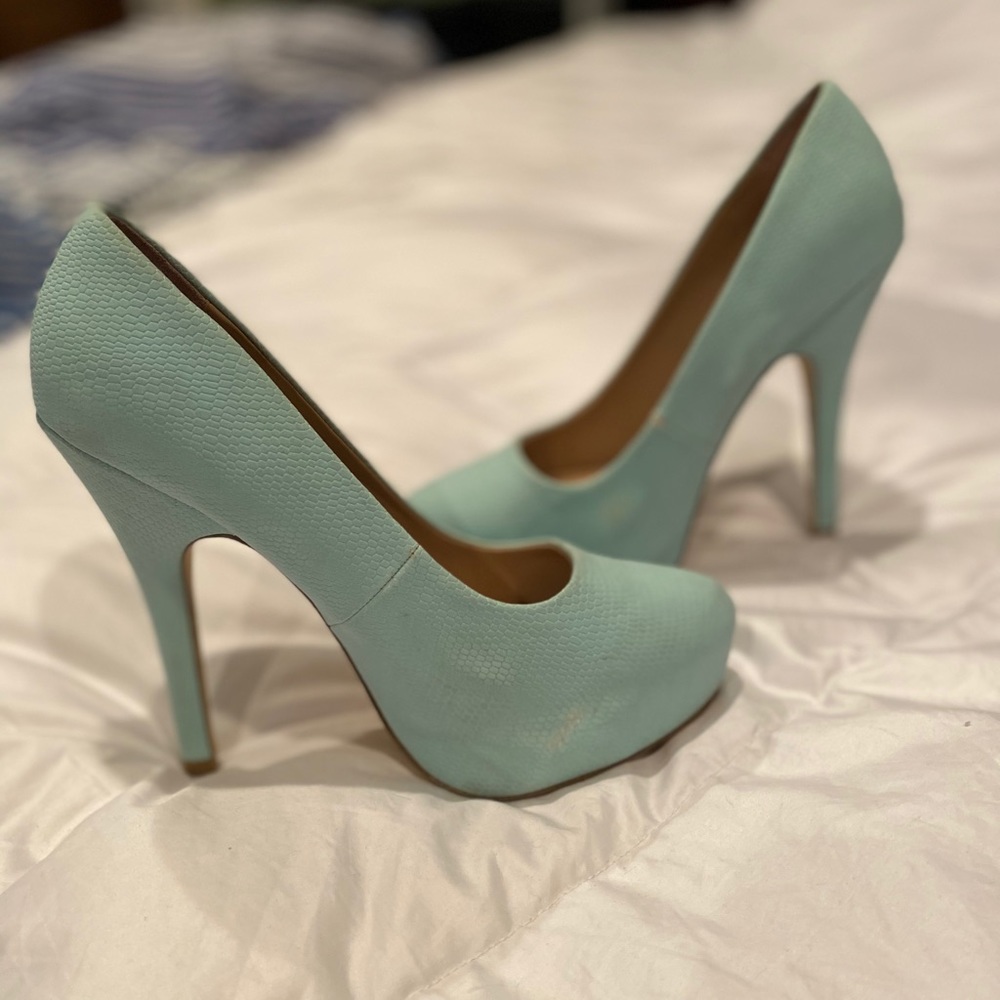 Teal Pumps